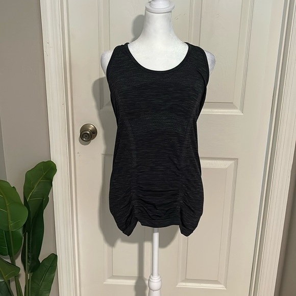 Athleta razor back workout tank top size M - Picture 1 of 4